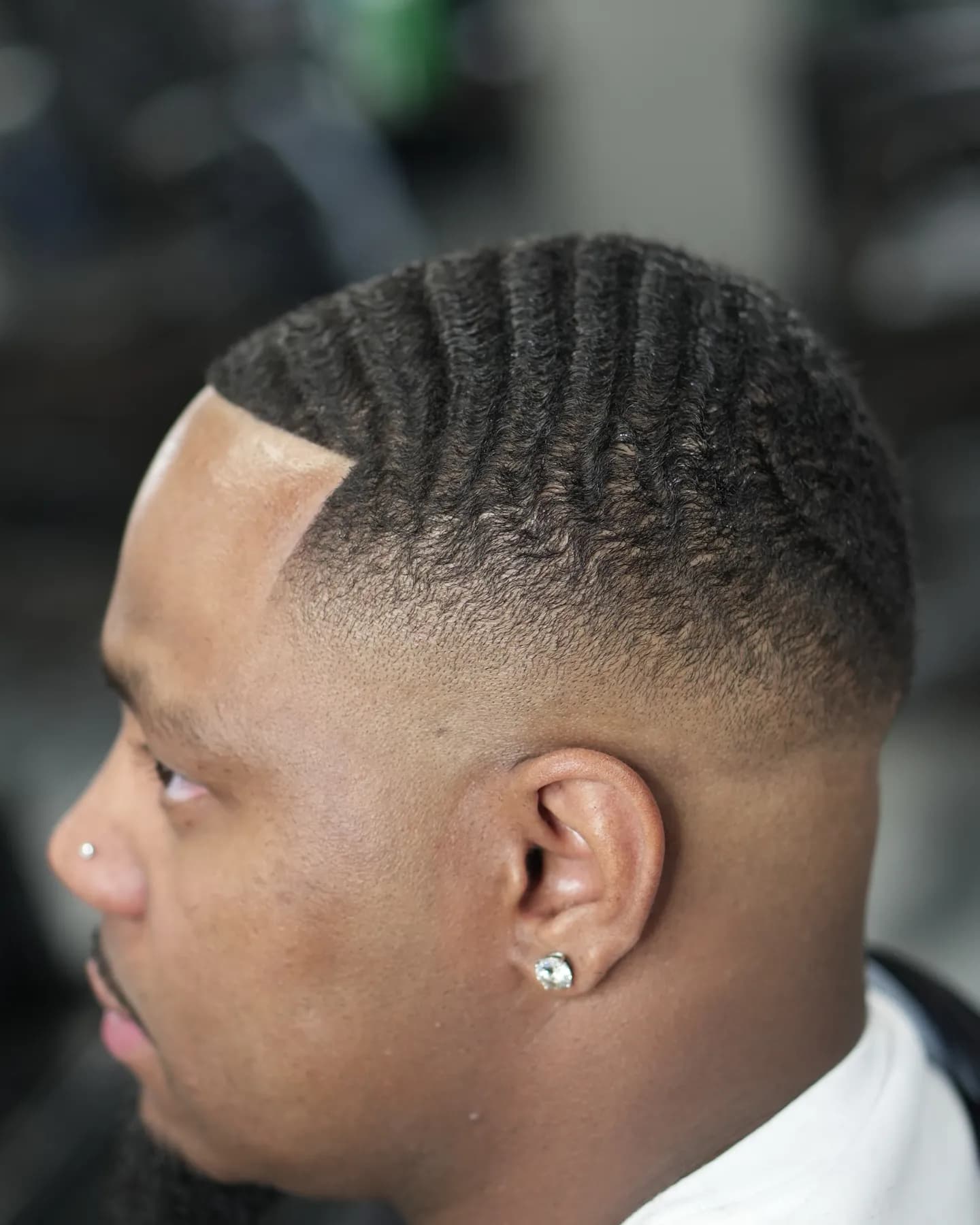 Sharp line up on 360 waves with a low fade at VIP Barber Lounge, Denver & Aurora